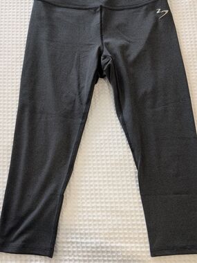 Beachbody Black Capri Workout Pants